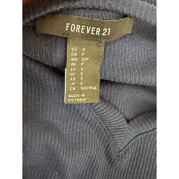 Forever 21 blue v neck short sleeves knit top size Small - Picture 3 of 6